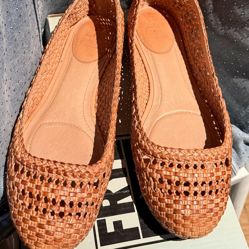 Frye Women's Tan Woven Ballet Flats